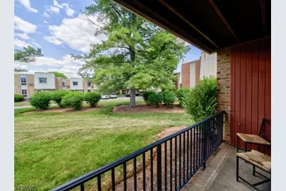 798 Eves Dr #3F, Hillsborough Township, NJ 08844 - Photo 2