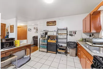 2072 Elizabeth Ave, Rahway, NJ 07065 - Photo 8