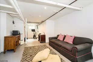 2 Harvard St, Montclair, NJ 07042 - Photo 32