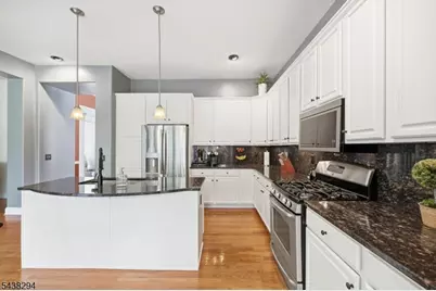 14 Bluffs Ct, Hamburg, NJ 07419 - Photo 14