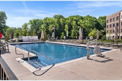 17 Kelsch Dr, Morris Plains, NJ 07950 - Photo 40