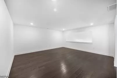 17 Kelsch Dr, Morris Plains, NJ 07950 - Photo 28