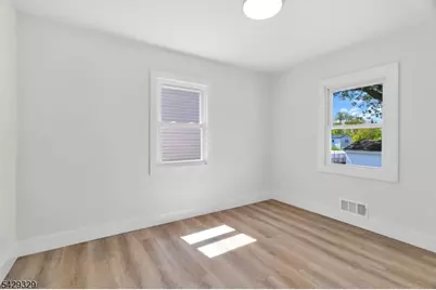414 S Pine Ave, Sayreville, NJ 08879 - Photo 20