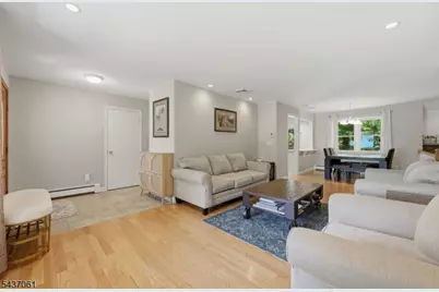 16 Windsor Dr, Jefferson Township, NJ 07438 - Photo 8