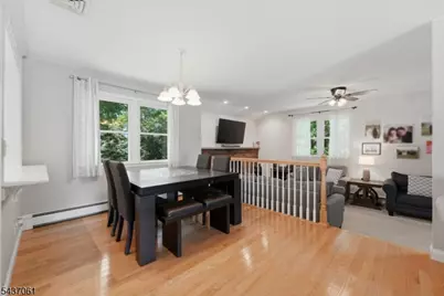 16 Windsor Dr, Jefferson Township, NJ 07438 - Photo 10