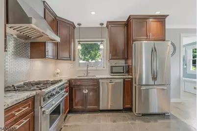 29 Bradford St, New Providence, NJ 07974 - Photo 10