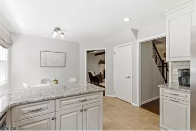 72 Kiva Pl, Branchburg Township, NJ 08876 - Photo 8