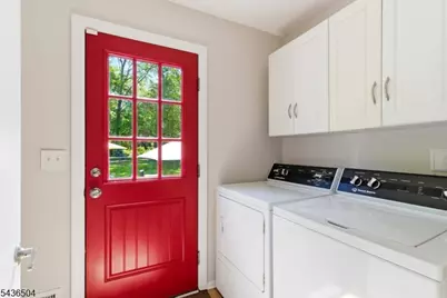72 Kiva Pl, Branchburg Township, NJ 08876 - Photo 16