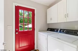 72 Kiva Pl, Branchburg Township, NJ 08876 - Photo 16