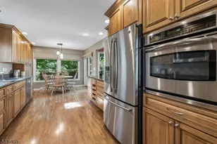 10 Overhill Dr, Madison, NJ 07940 - Photo 12