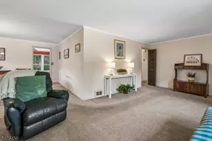 10 Overhill Dr, Madison, NJ 07940 - Photo 4