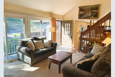 498 Auten Rd 2D, Hillsborough Township, NJ 08844 - Photo 4