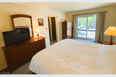498 Auten Rd 2D, Hillsborough Township, NJ 08844 - Photo 20