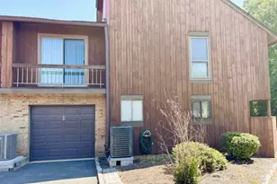 498 Auten Rd 2D, Hillsborough Township, NJ 08844 - Photo 2