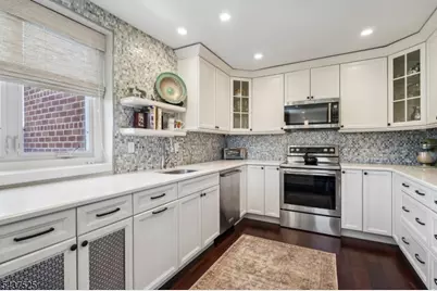 11 Euclid Ave #6C, Summit, NJ 07901 - Photo 14