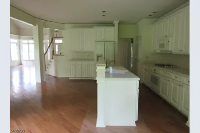 26 Bethpage Dr, Montgomery Township, NJ 08558 - Photo 12
