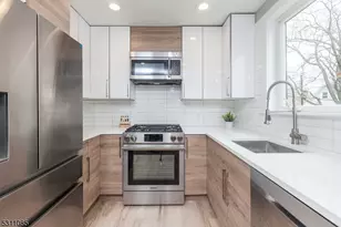 27 Mission St, Montclair, NJ 07042 - Photo 6