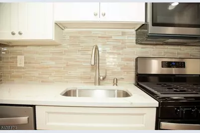 105 Newark Pompton Turnpike #B14D, Pequannock Township, NJ 07440 - Photo 4