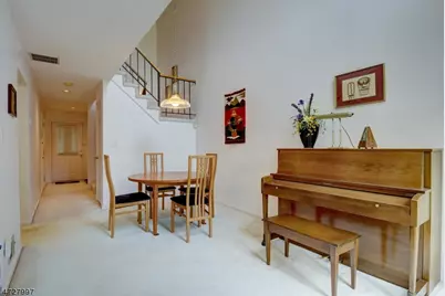 152 Bonney Ct, Bridgewater, NJ 08807 - Photo 6