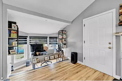 91 Crestview Rd, Woodbridge Township, NJ 08863 - Photo 16