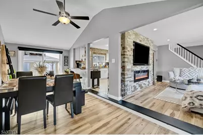 91 Crestview Rd, Woodbridge Township, NJ 08863 - Photo 10