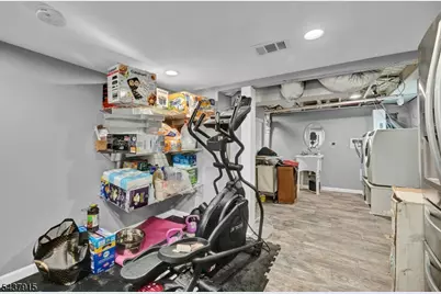 91 Crestview Rd, Woodbridge Township, NJ 08863 - Photo 36