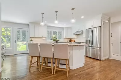 22 Ridge Dr W., Berkeley Heights Township, NJ 07922 - Photo 14
