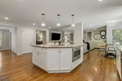 22 Ridge Dr W., Berkeley Heights Township, NJ 07922 - Photo 18