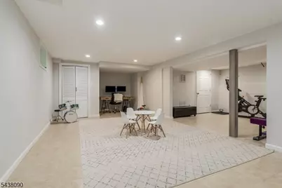 22 Ridge Dr W., Berkeley Heights Township, NJ 07922 - Photo 32