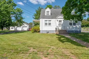 137 Valpeck Ave, Raritan, NJ 08869 - Photo 1
