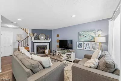 1719 Breckenridge Dr, Branchburg Township, NJ 08876 - Photo 4