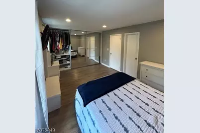 448 Saint Giles Ct, Franklin Township, NJ 08873 - Photo 22