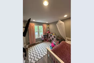 448 Saint Giles Ct, Franklin Township, NJ 08873 - Photo 14
