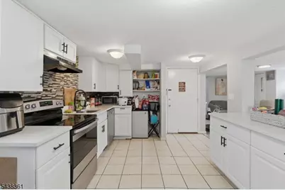1134 Rivington St, Roselle, NJ 07203 - Photo 16