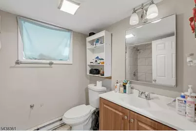 1134 Rivington St, Roselle, NJ 07203 - Photo 18
