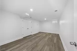1119 Hampton Pl, Elizabeth, NJ 07201 - Photo 6