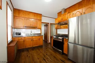 74 Harrison Pl, Clifton, NJ 07011 - Photo 4