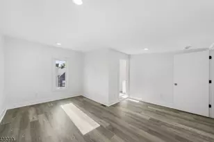 1119 Hampton Pl, Elizabeth, NJ 07201 - Photo 10