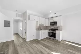 1119 Hampton Pl, Elizabeth, NJ 07201 - Photo 1