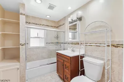 81 Kuna Ter, Irvington, NJ 07111 - Photo 10