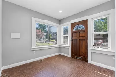 81 Kuna Ter, Irvington, NJ 07111 - Photo 2