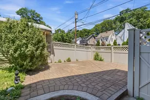 1 Midland Pl, Newark, NJ 07106 - Photo 18