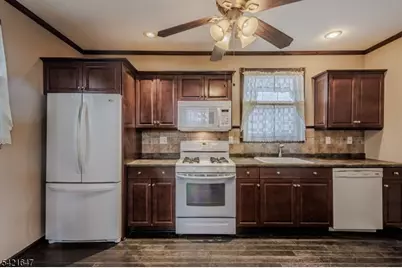 960 Moessner Ave, Union Township, NJ 07083 - Photo 4