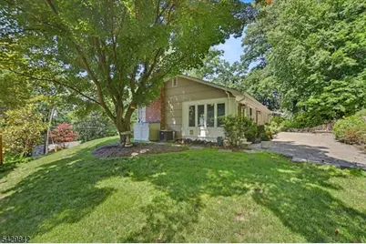 7 Molly Stark Dr, Morris Township, NJ 07960 - Photo 32