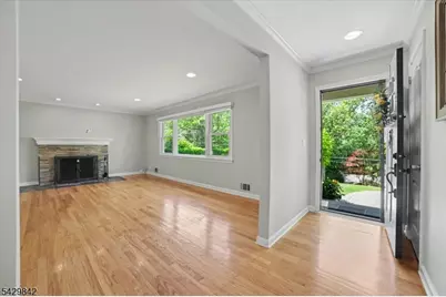 7 Molly Stark Dr, Morris Township, NJ 07960 - Photo 4