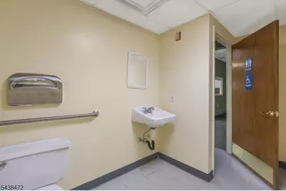 91 Main St, Woodbridge Township, NJ 07095 - Photo 14