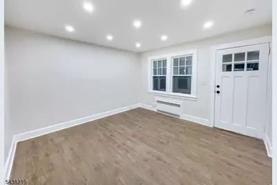 258 Isabella Ave, Irvington, NJ 07111 - Photo 8