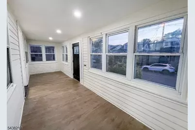 258 Isabella Ave, Irvington, NJ 07111 - Photo 4