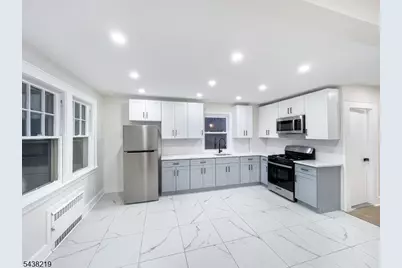 258 Isabella Ave, Irvington, NJ 07111 - Photo 12