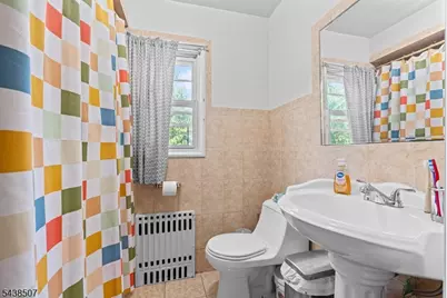 57 Devon St, North Arlington, NJ 07031 - Photo 12